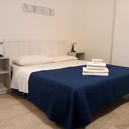 Casa Carina In Centro Apartment Palermo Luaran gambar